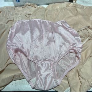 9 pair of Sears Very Impressive Silky Shiny Nylon Cotton Sz 6 Hips 37-38 NWOT